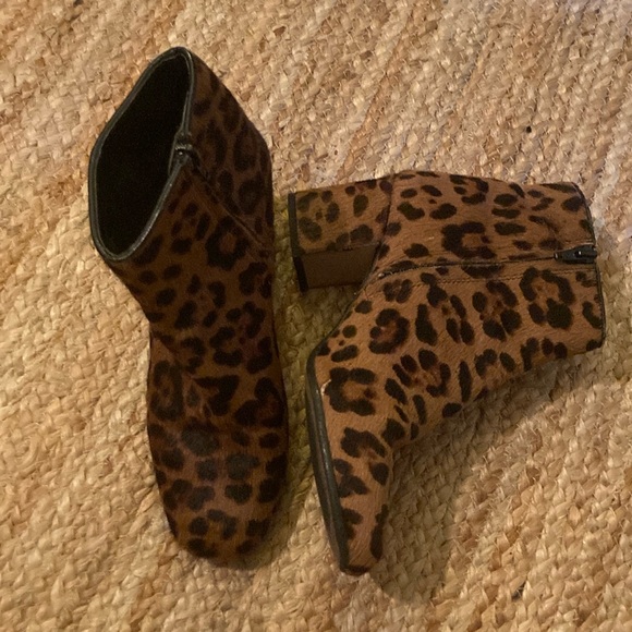Pony hair Zara leopard print ankle boots - Picture 2 of 6